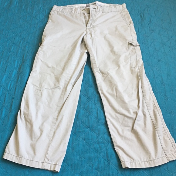 Size 8 cargo capri Columbia pants 🛍 - Picture 8 of 16